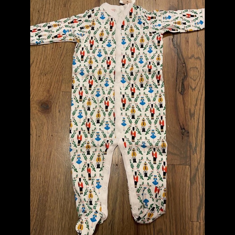 NWT Roller Rabbit Sugar Plum Footie Pajamas Size 3-6M